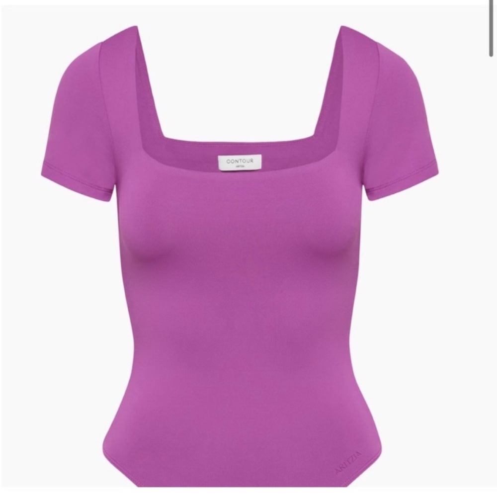 Aritzia Pink and Purple Fitted Short Sleeve Bodysuit